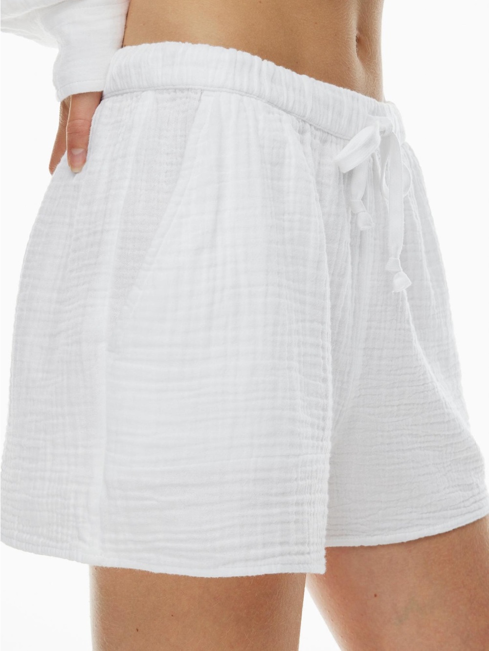 Aritzia Wilfred Free Sail Shorts